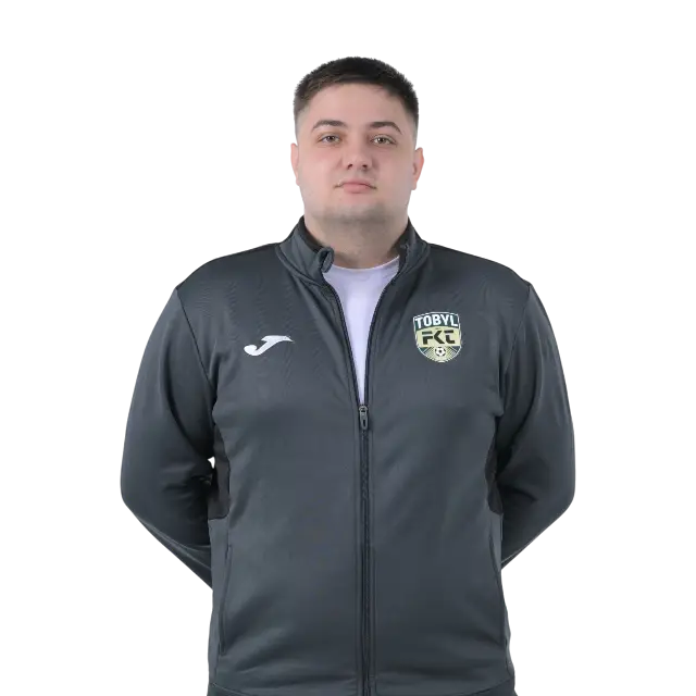 Максим Кашарин